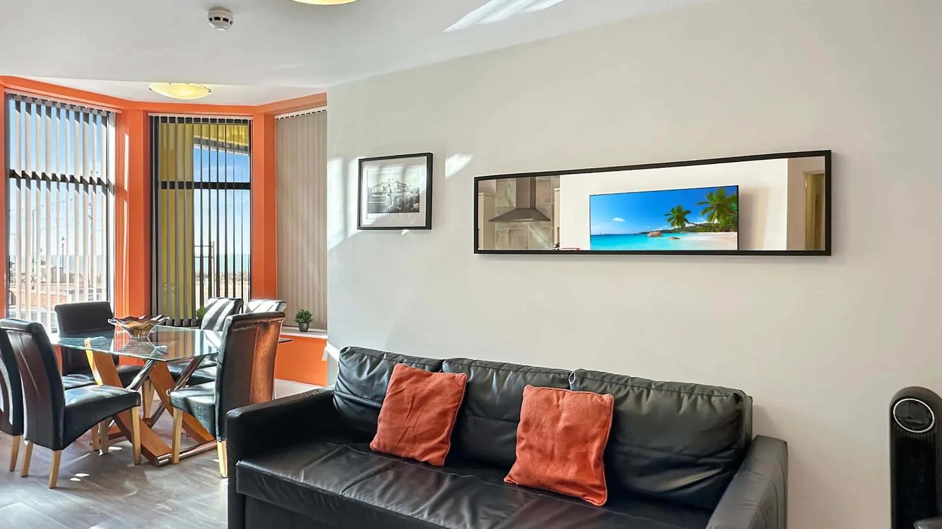 Granada Apartments Berkeley United Kingdom