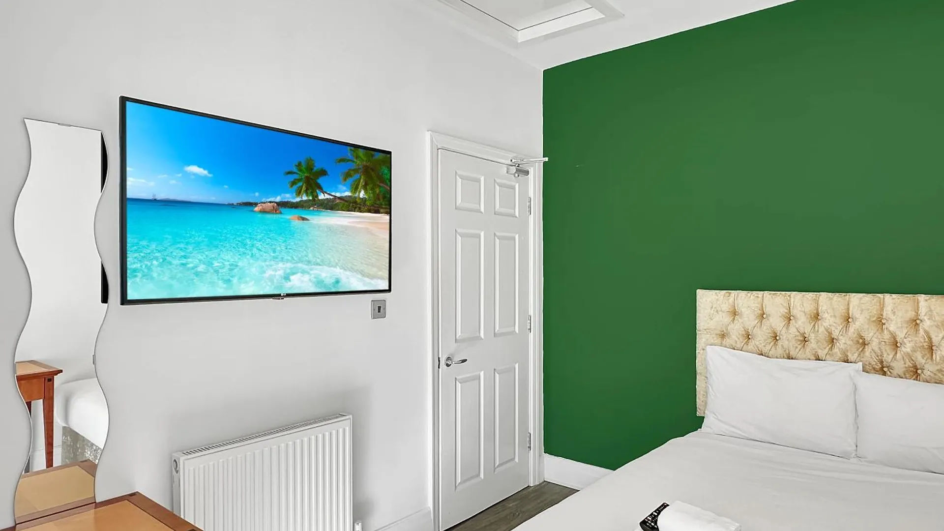 Granada Apartments Berkeley United Kingdom