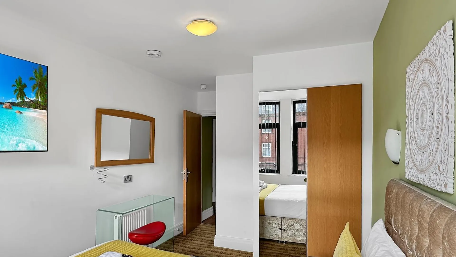 Granada Apartments Berkeley United Kingdom