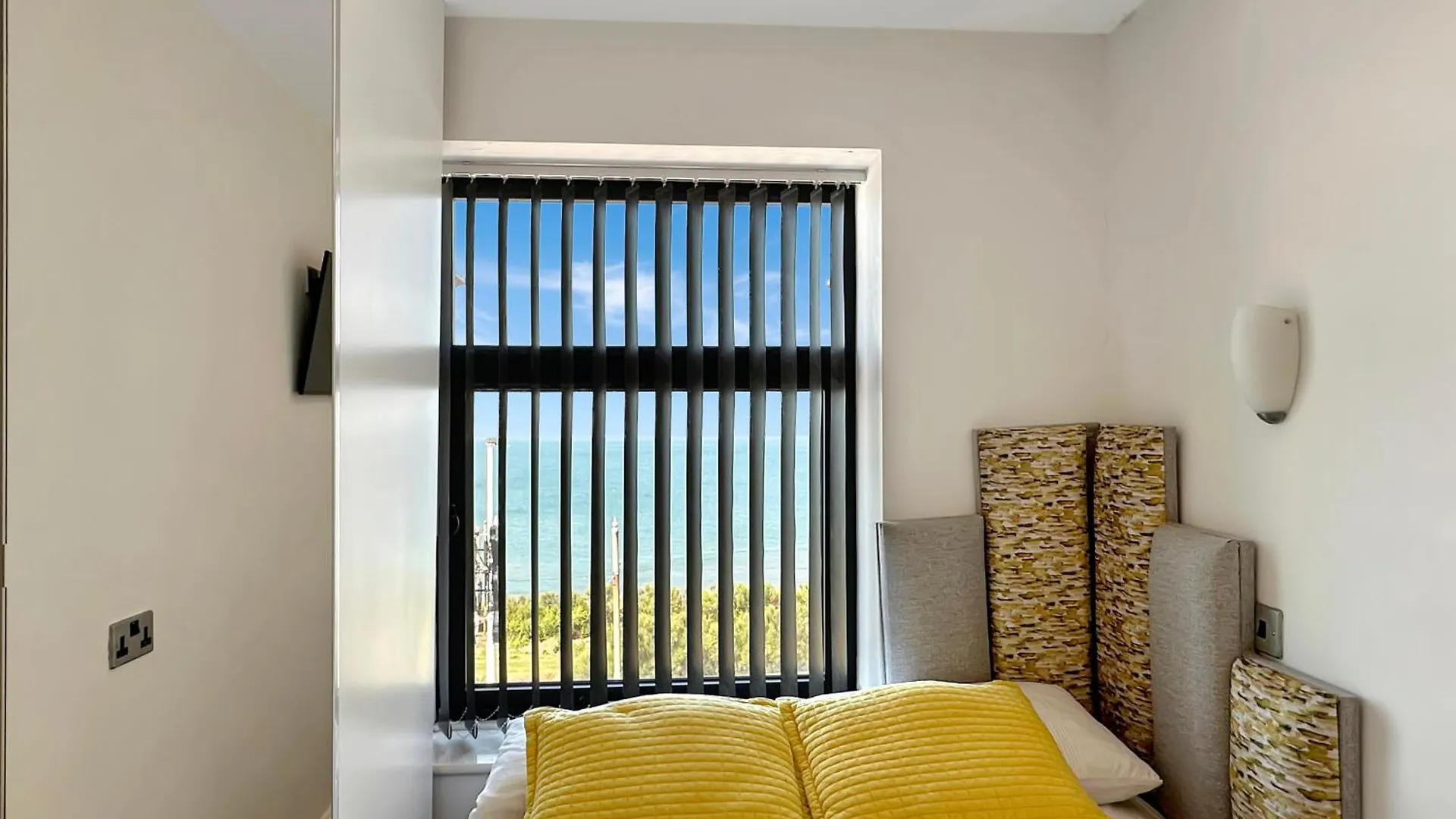 Granada Apartments Berkeley United Kingdom